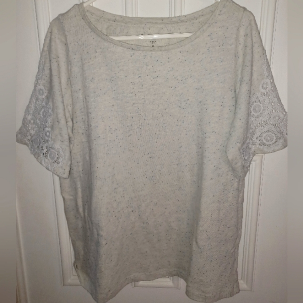 Loft Women’s Top Shirt Size Medium Short Embroidered White Bell Sleeves